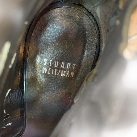 Stuart Weitzman CAGEY Scalloped Calfskin Bootie 9 - Picture 8 of 11